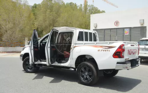 Armored-Toyota-Hilux-Pickup-2